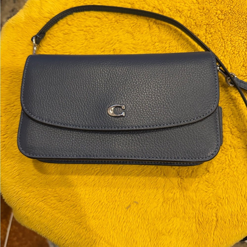 Coach Wallet-on-Chain Style Crossbody Bag